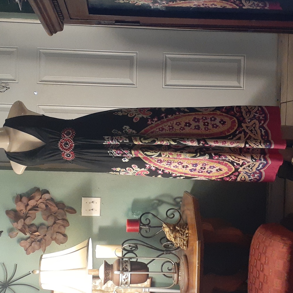 ile sleeveless maxi dress